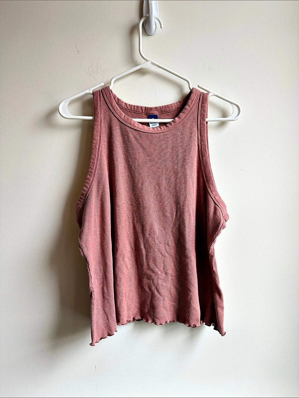 Old Navy Fitted Lettuce-Edge Rib-Knit Tank Top Pink XL